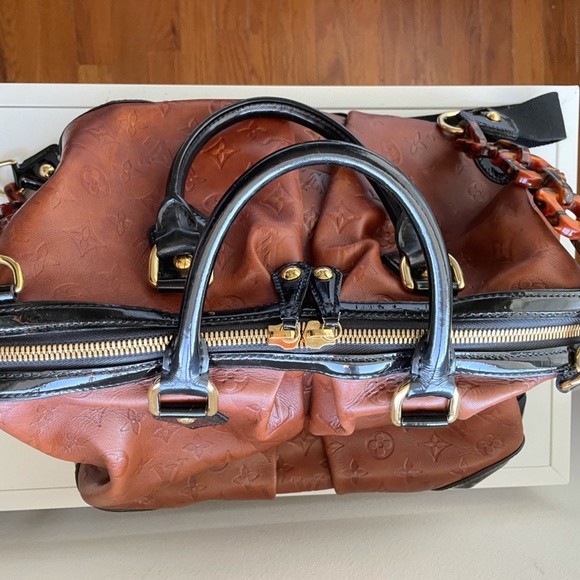 Louis Vuitton Stephen Cuir Embossed Fauve Bag - Picture 2 of 5